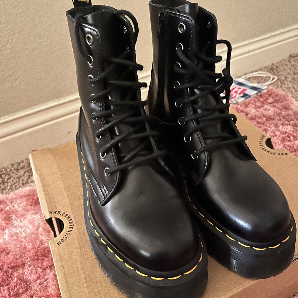 Dr Martens Jadon Boots size 4